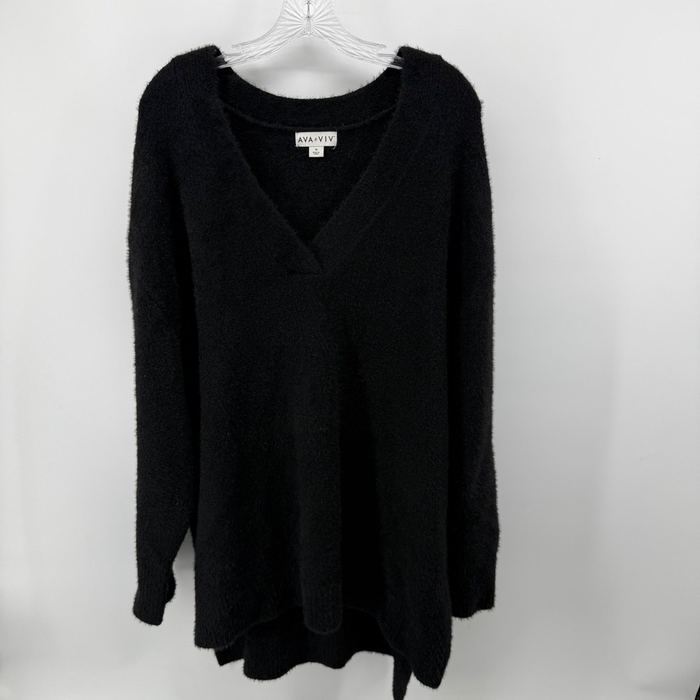 Ava & Viv Womens 1X Black Fuzzy Eyelash Knit V-Neck Oversized Sweater Pullover
